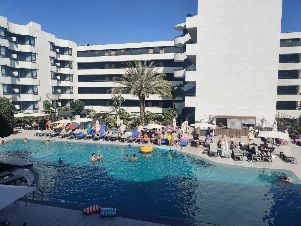 Image of Luxury Apartment with pool view