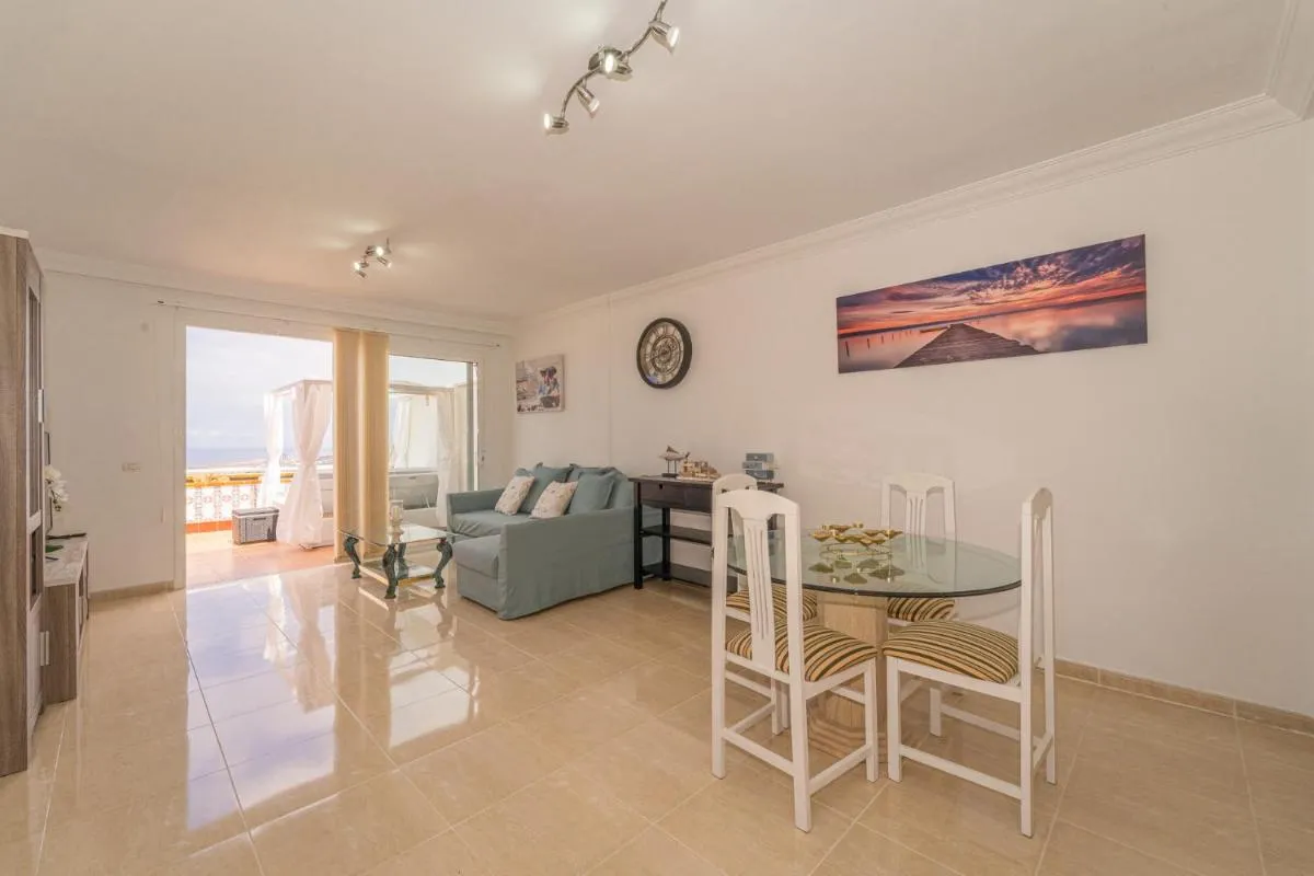Image 4 of Luxury Penthouse 105m2,bali bed,heated pool,Sunset