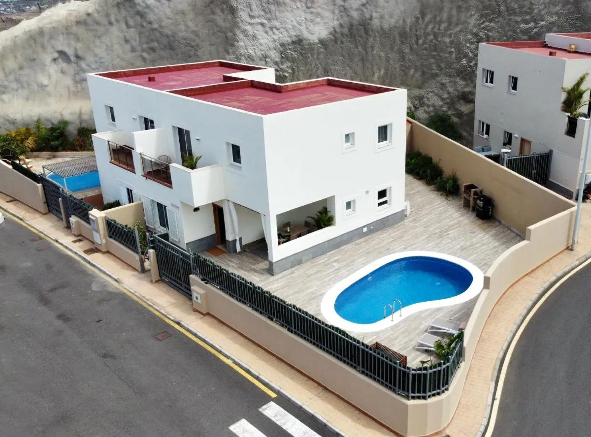 Image 2 of Luxury Villa San Borondón with private heated pool by Vallecid