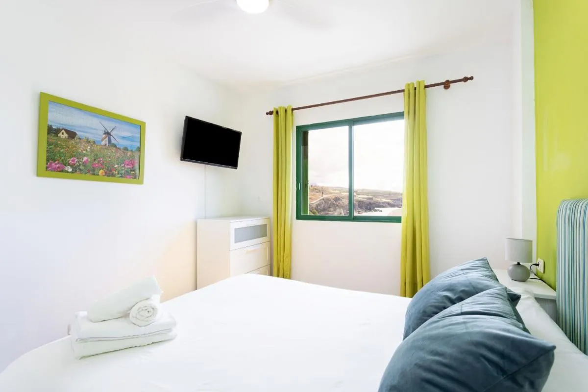 Image 1 of Nice 2 bd apartment by the sea in Playa San Juan