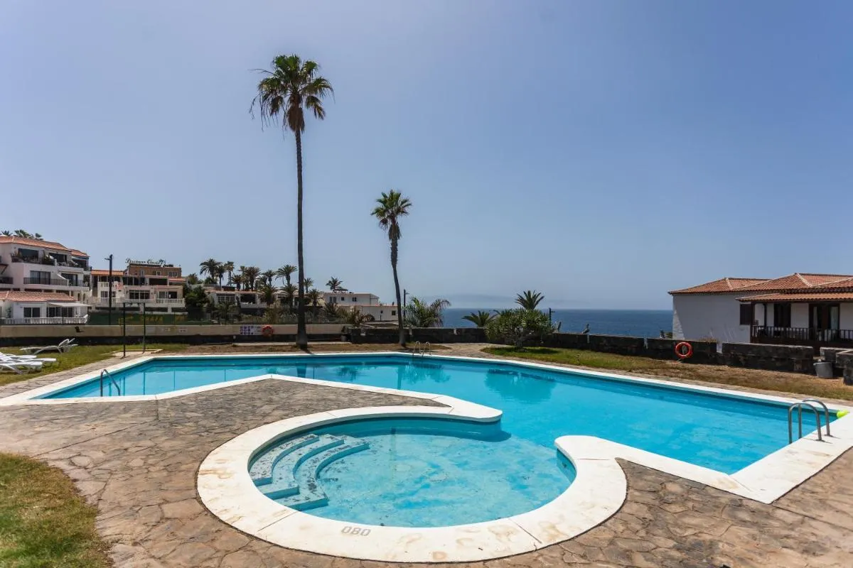 Image 6 of OCEAN PANORAMA – 3 AC bedrooms, private garage, new pool, 2 bathrooms, tv channels