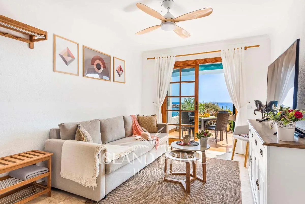 Image 5 of Oceanfront Holiday with Stunning Views LBR650