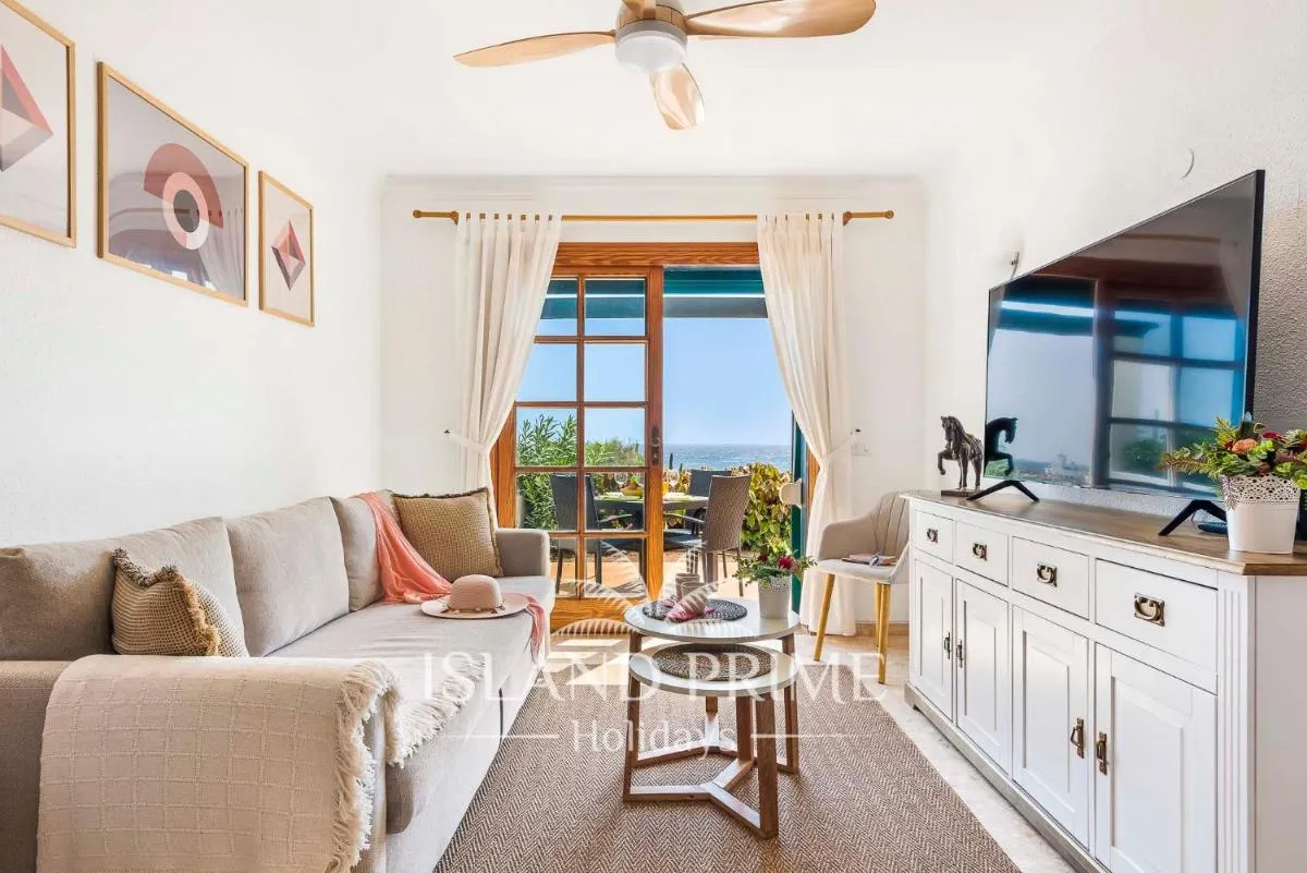 Image 4 of Oceanfront Holiday with Stunning Views LBR650