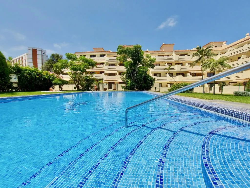 Image of Pool Sunset Apartment
