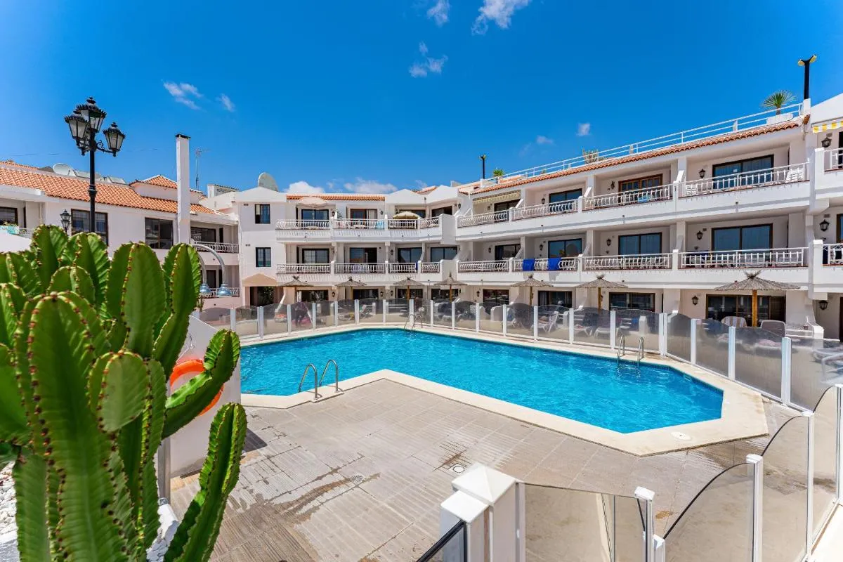 Image 2 of Pretty 1B apartment in Diamantes 2, Heated pool