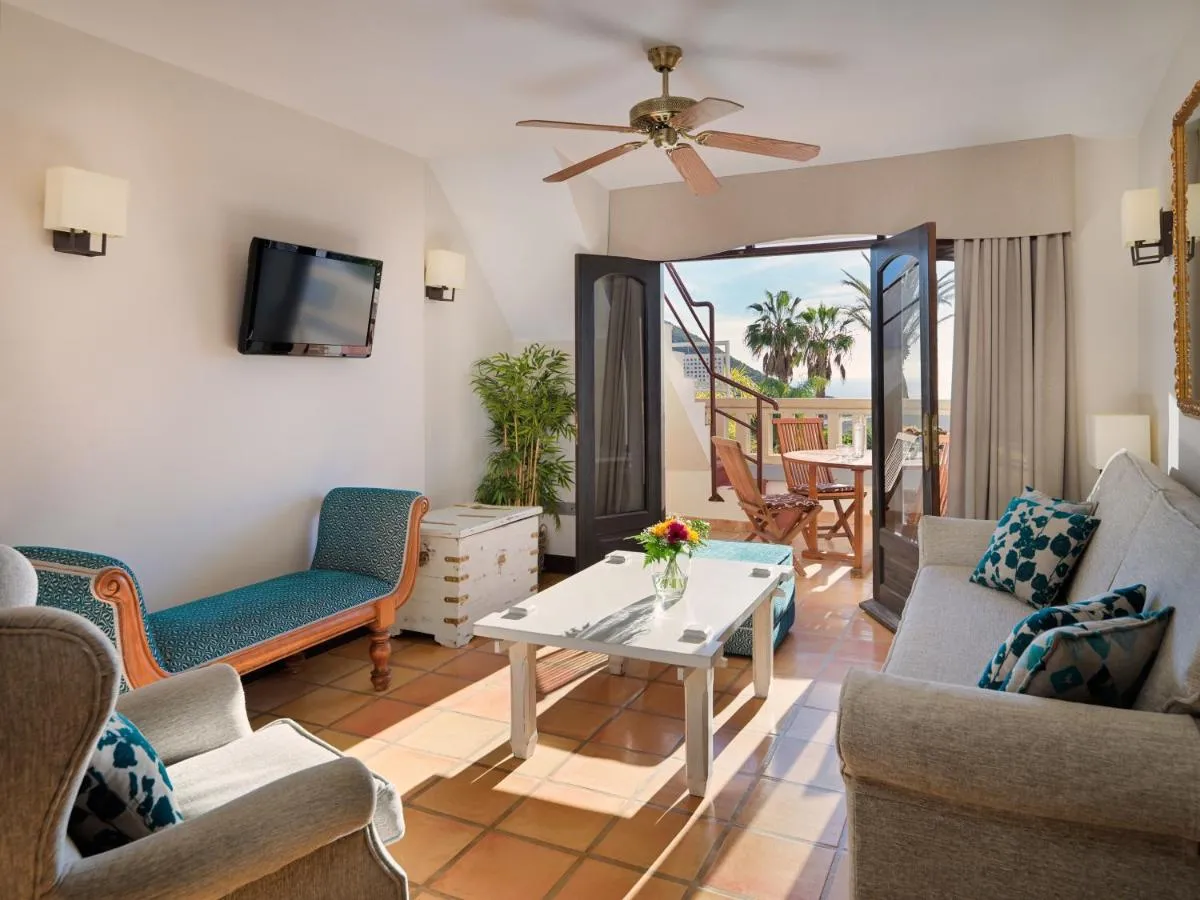 Image 5 of Regency Country Club, Apartments Suites