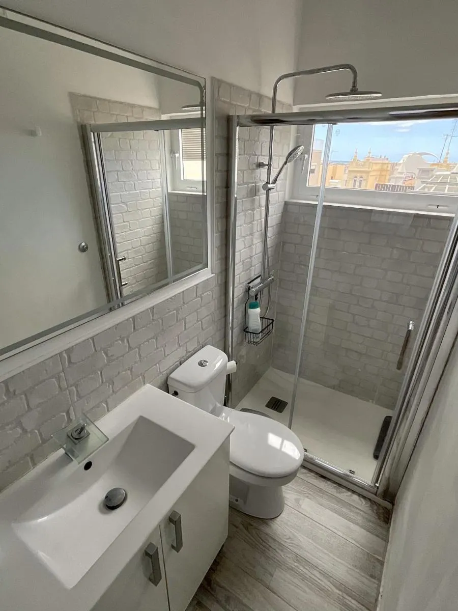 Image 3 of Santa Cruz Luxury Low-Cost Apartment with Terrace & Views