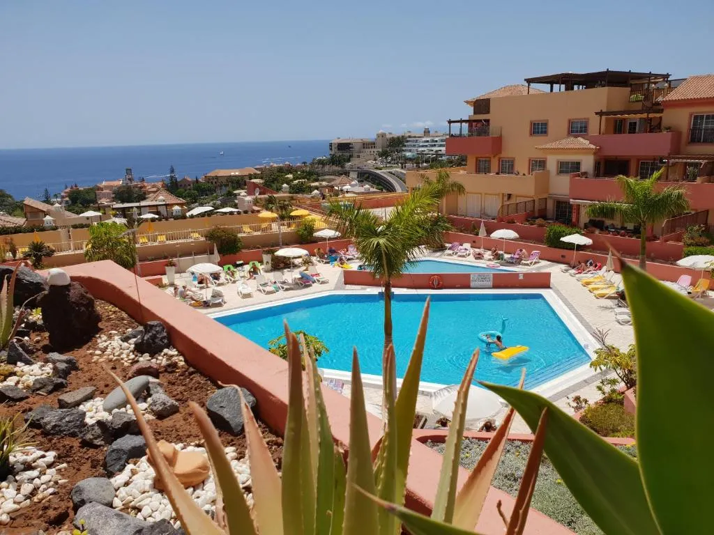 Image of Terrazas del Duque 2, terrace, sea view, only 300 m to beach, heated pool, air conditioning, wifi internet, dishwasher, washing machine