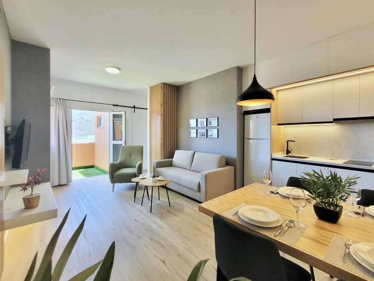 Image 3 of The Valley View Apartments