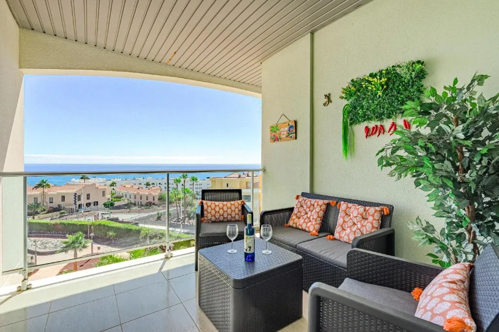 Image of Trebol House, Edificio Cañadas, Golf del Sur