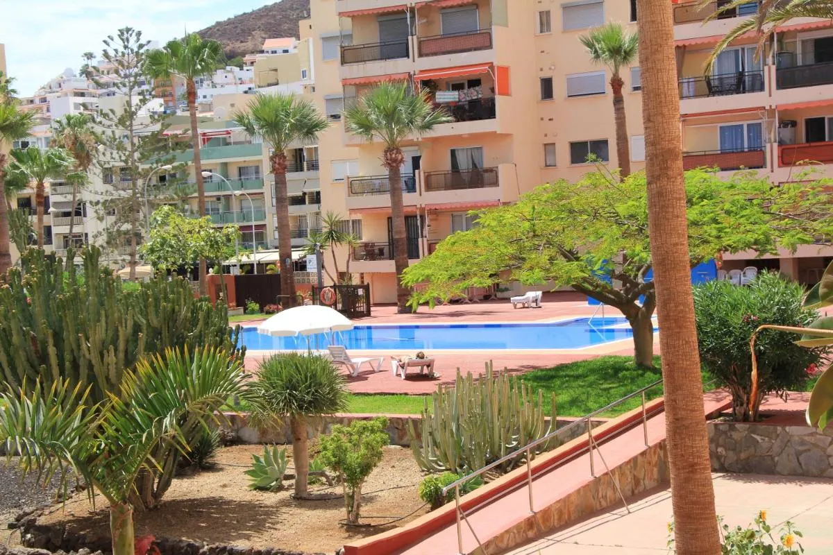 Image 3 of Trilocale moderno e centrale a Los Cristianos