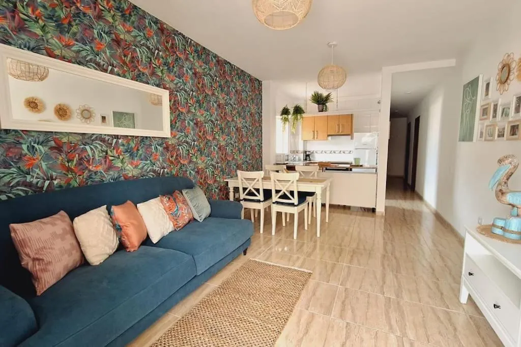 Image of Tropical Apartment – Heated Pool