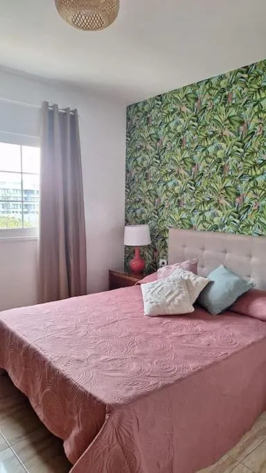 Image 3 of Tropical Apartment – Heated Pool