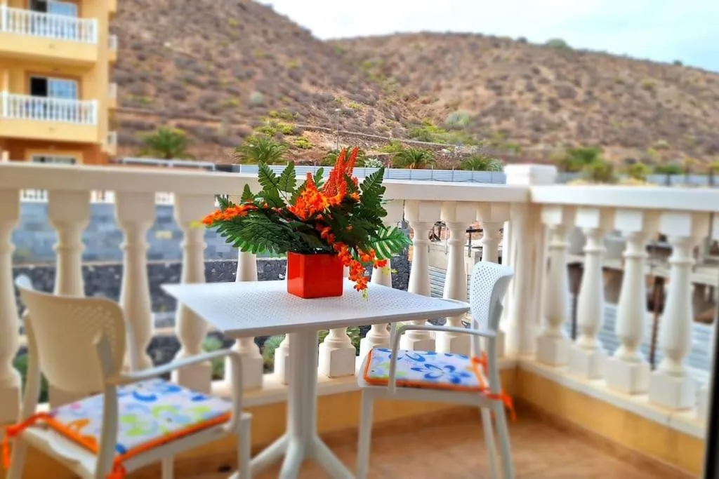 Image 2 of Tropical Apartment – Heated Pool