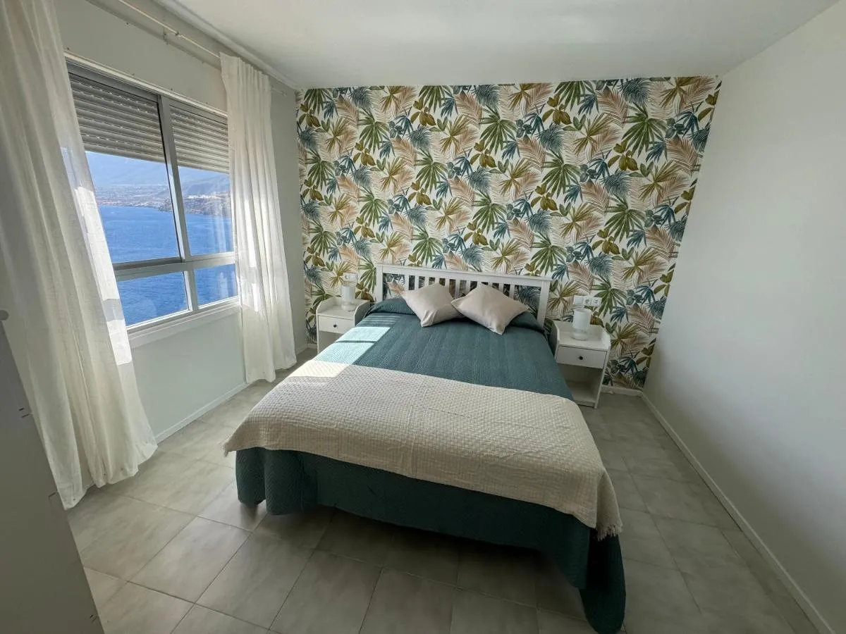 Image 6 of Un lujoso duplex en Radazul en primera linea de playa y con parking propio