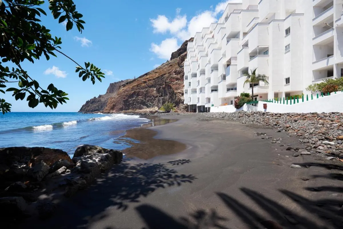 Image 5 of WONDERFUL Beach Apartment in Paradise