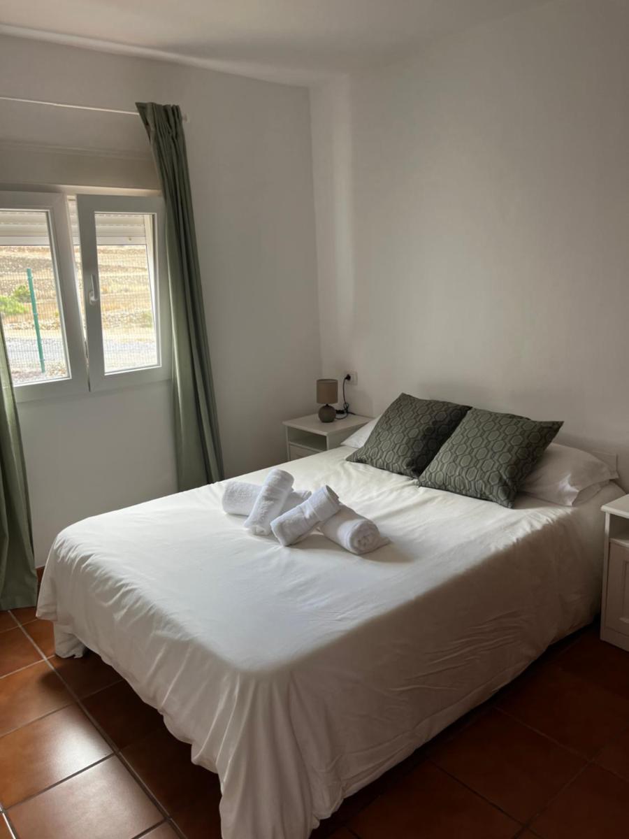 Image 1 of 2 bedroom apartments los cristianos beach Tenerife tamaragua