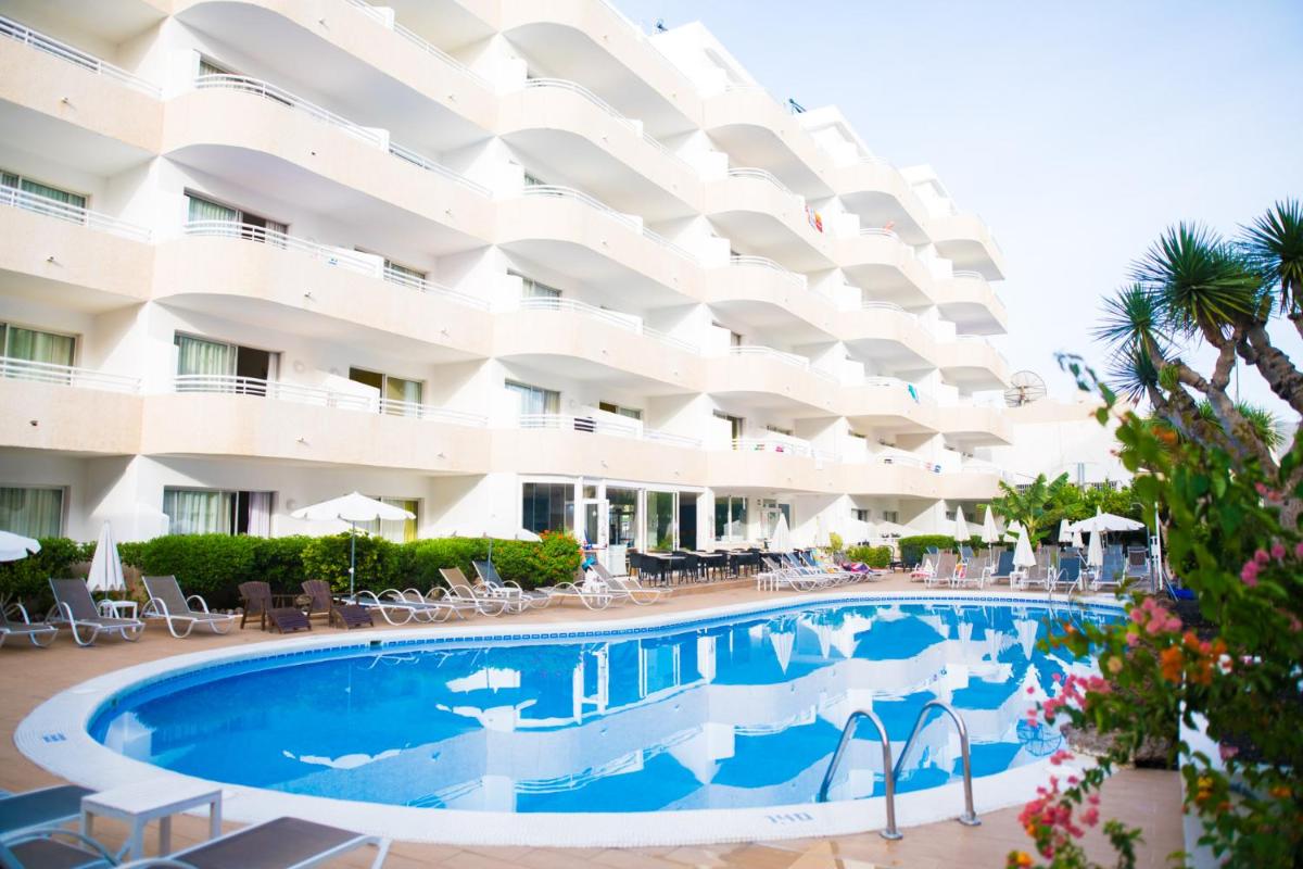 Image 3 of Adults Only Sunny Quiet Apartment in Center of Las Americas