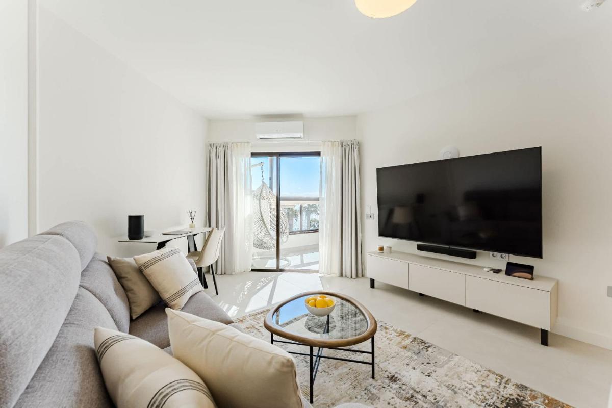 Image 1 of Atlantic View Premium Oceanfront Suite