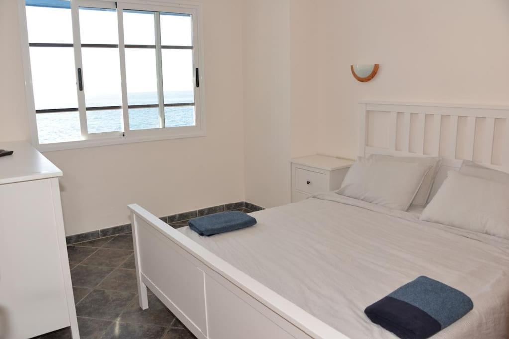 Image 1 of Beachfront Apartment – Tacoronte