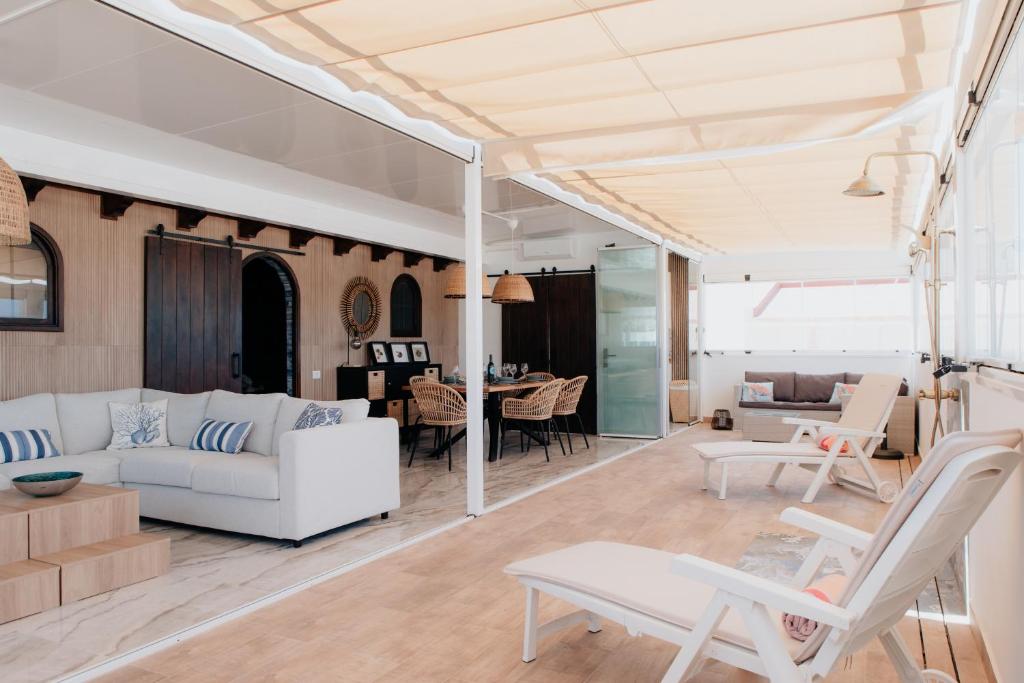 Image of BlueAttic La Mareta