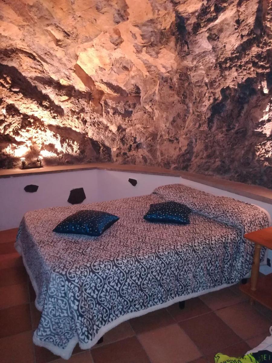 Image 3 of CASITA RURAL y CASA CUEVA EL PERUCHO