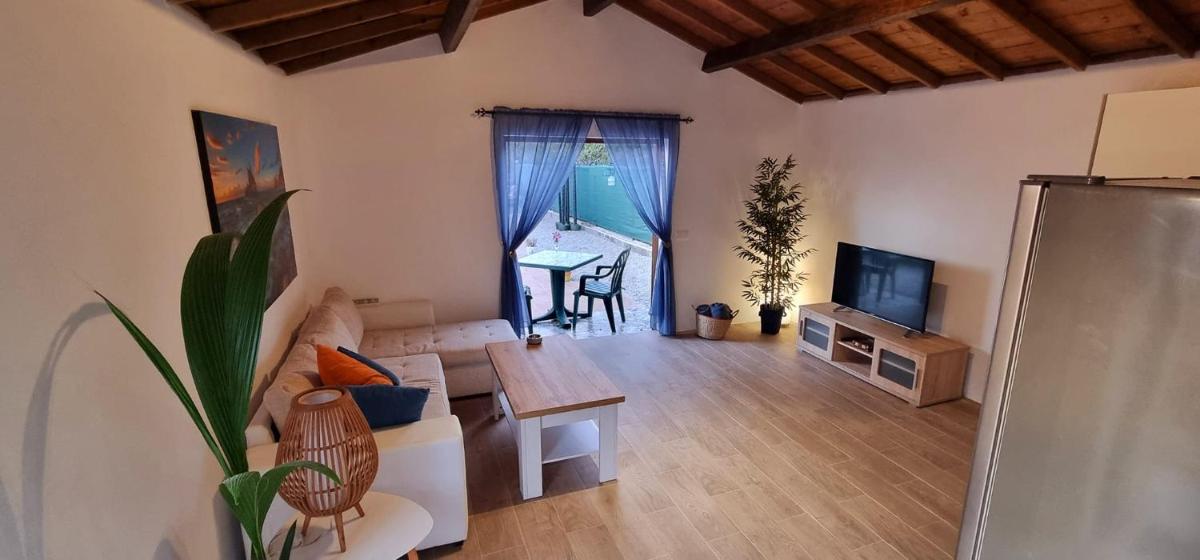 Image 2 of Casa Joy