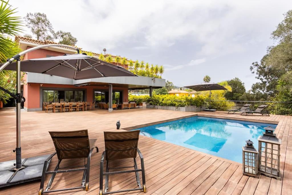Image 1 of Casa de lujo junto al Club Golf