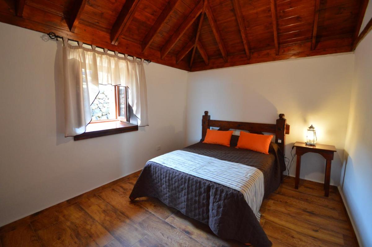 Image 1 of Casas Rurales Los Guinderos