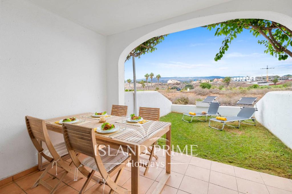 Image of Holiday with Golf and Teide Views in Amarilla Golf FC26
