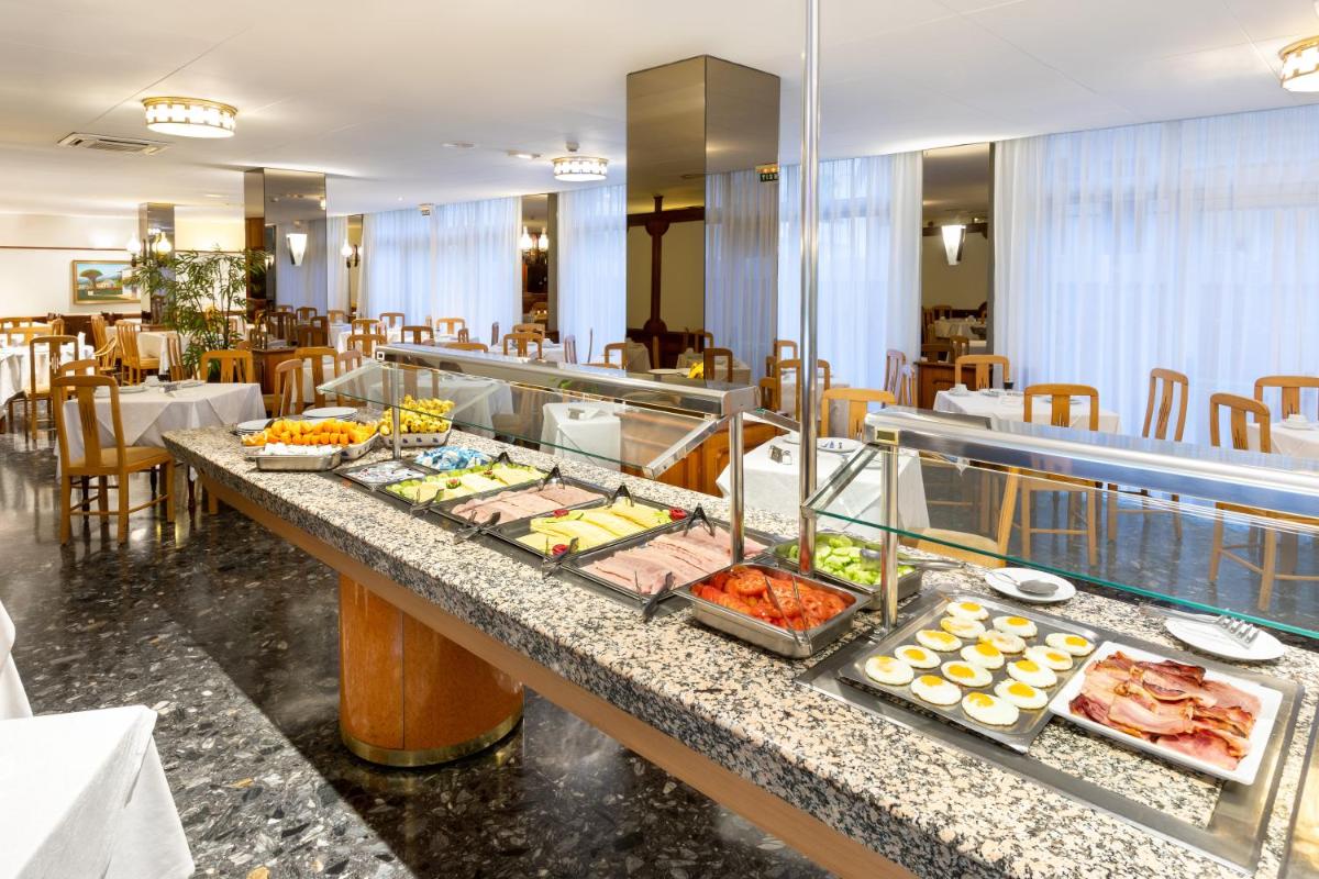 Image 4 of Hotel Don Manolito