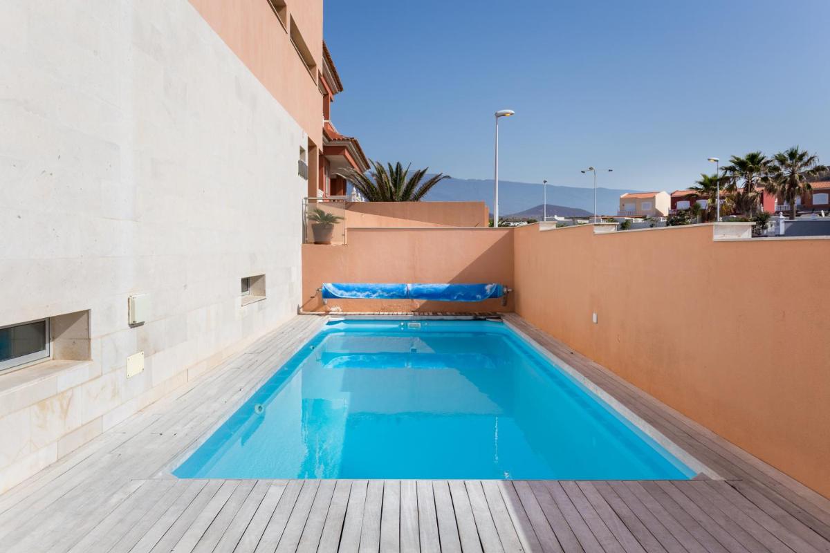 Image 2 of Modern House With Private Swimming Pool