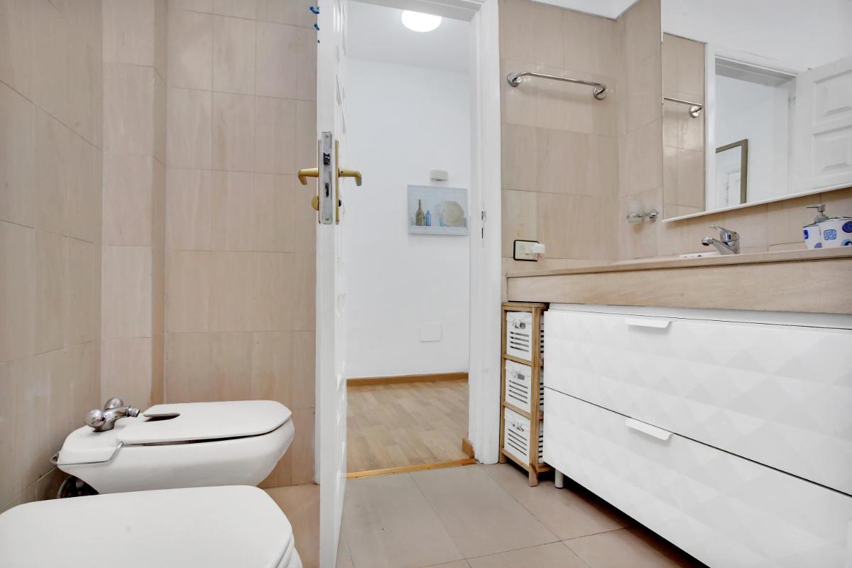 Image 2 of Monolocale vistamare al Island Village Heights