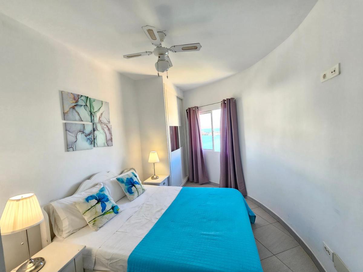 Image 1 of NEW SEAFRONT DREAMING VIEW APARTMENT, Los Cristianos