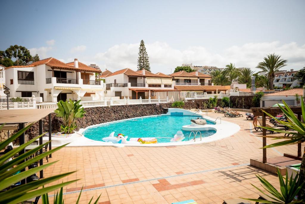 Image of New! Sea View Apartment with Aircon in Center of Las Americas