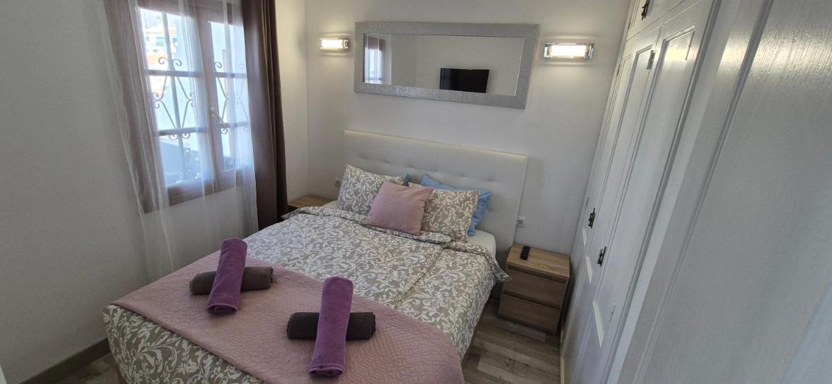 Image 1 of Nice apartment with heating pool.