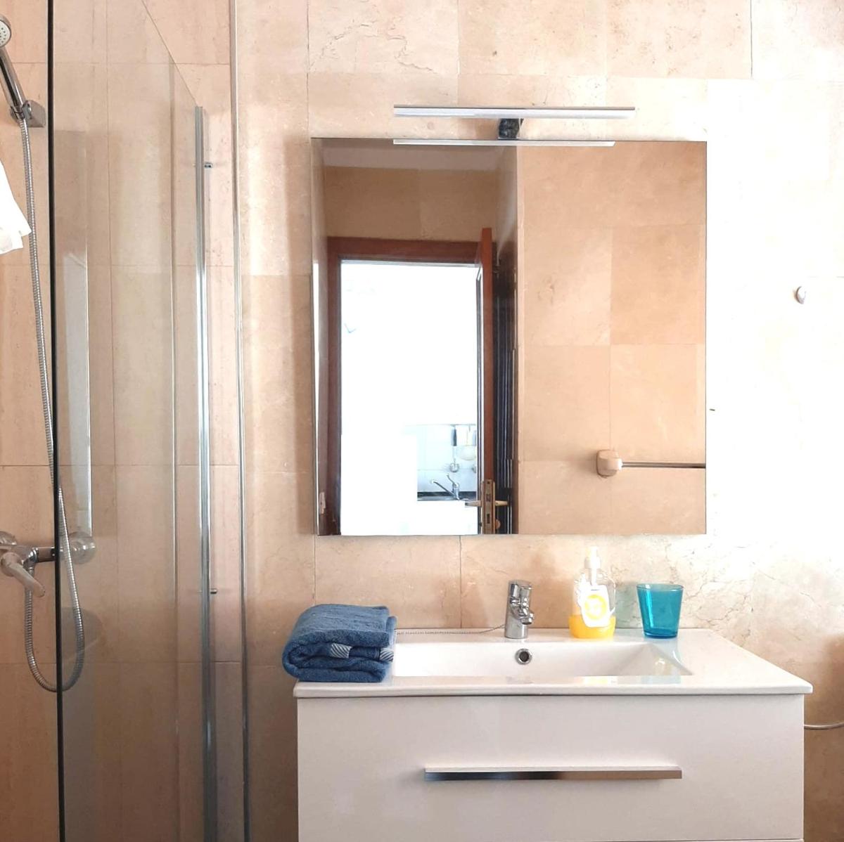 Image 2 of Nice apartment with heating pool.