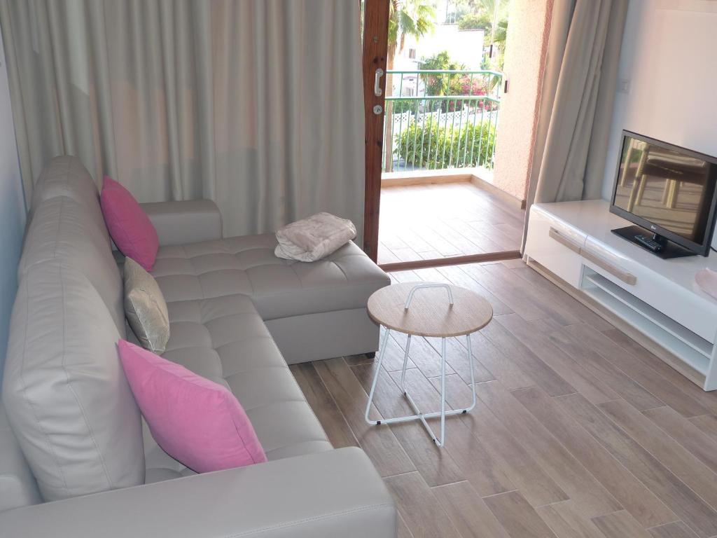 Image of Ocean View Apartment By Suncanarias