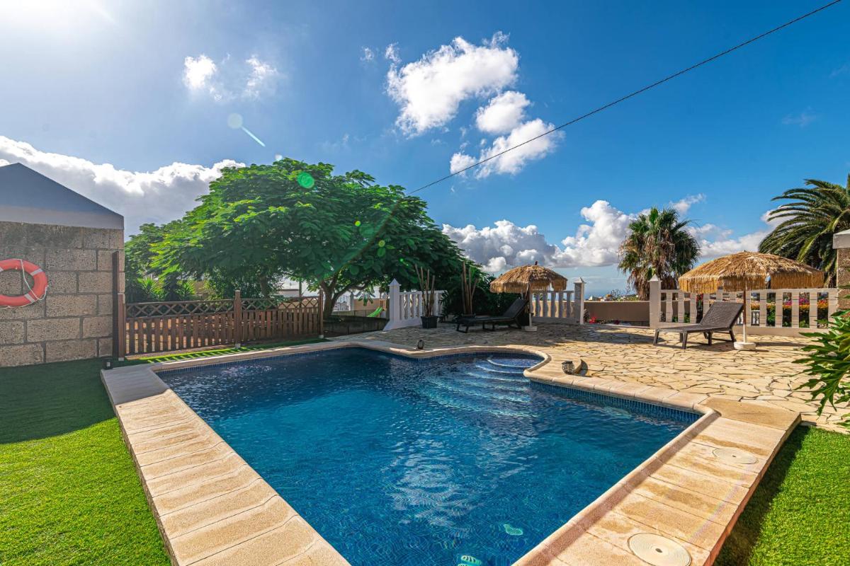 Image 3 of Villa Aurora with Heated Pool