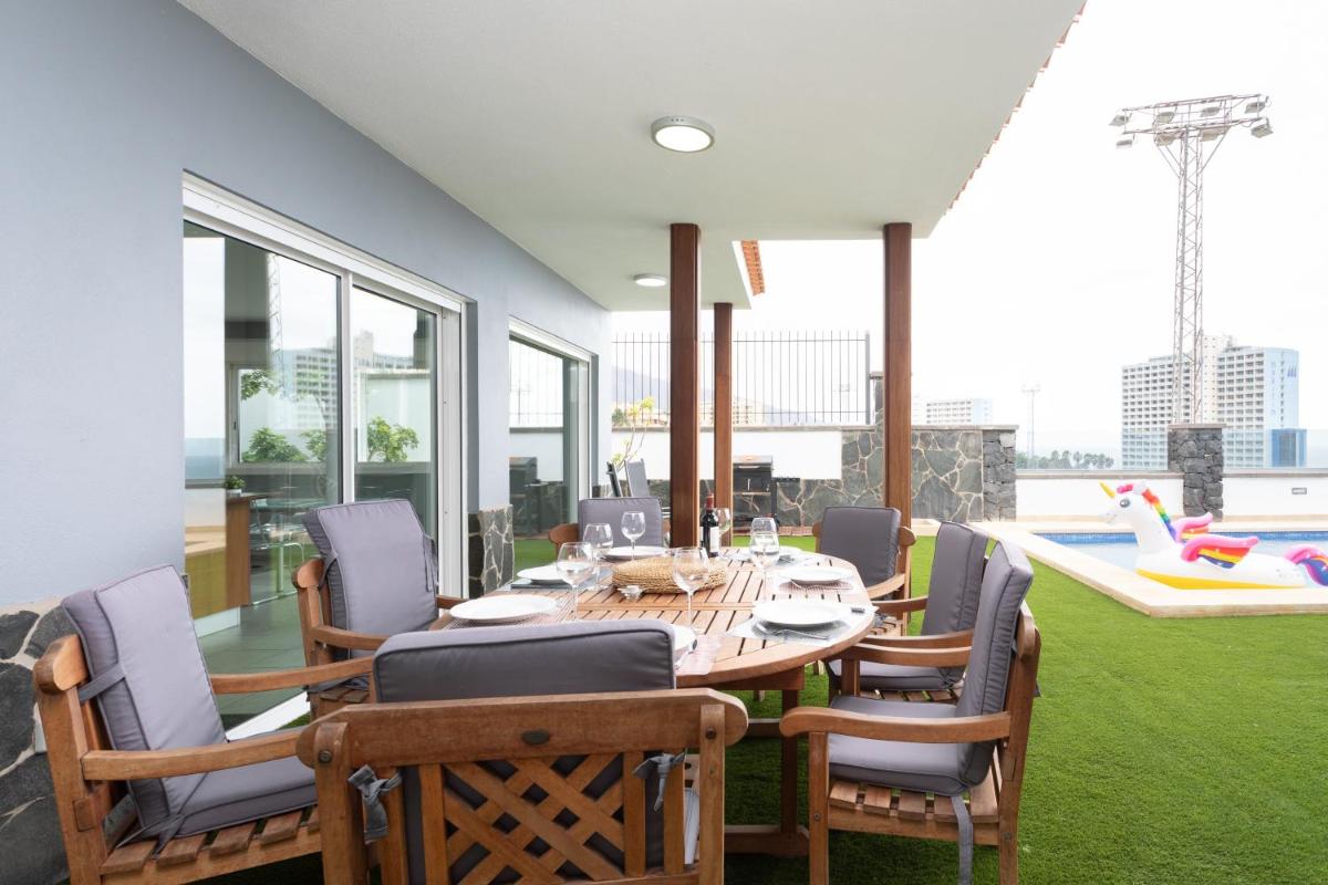 Image 4 of Villa Syrah
