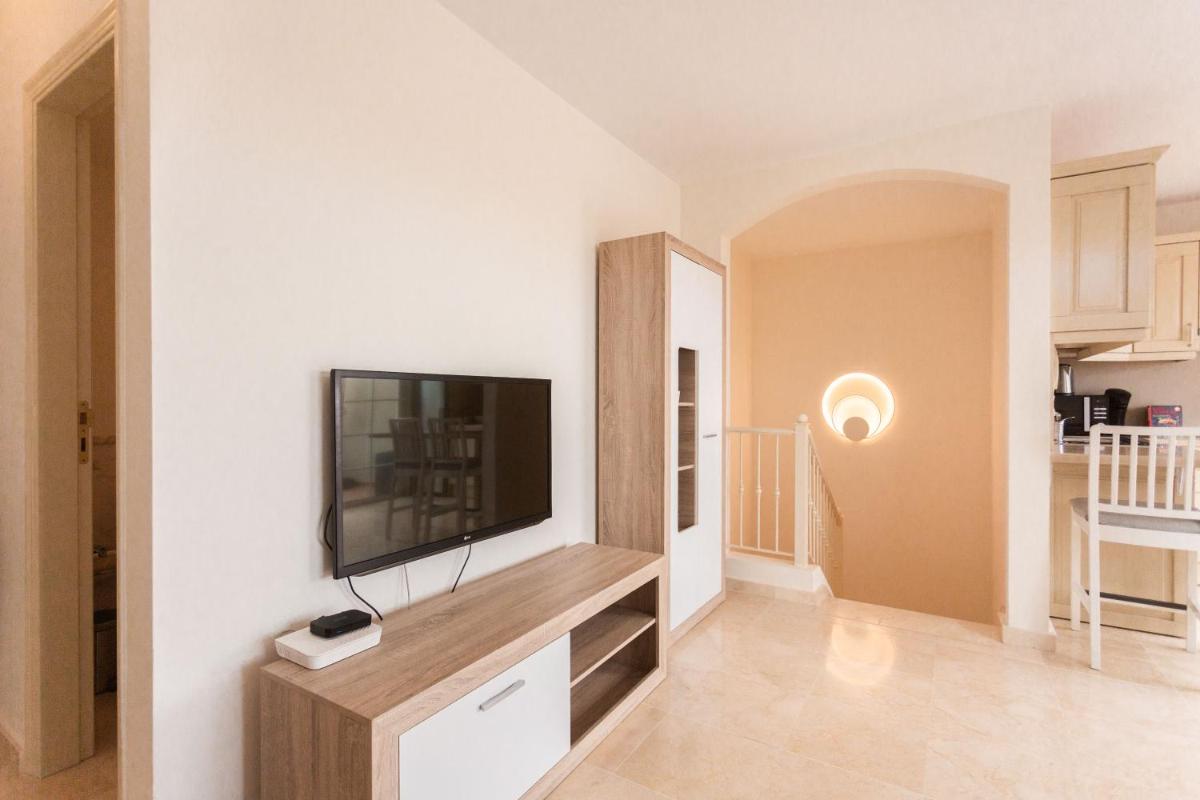 Image 5 of luxury duplex apartment with beautiful sea views